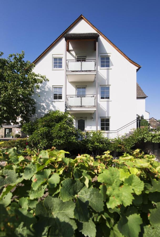 Weingut & Gaestehaus Christoph Cluesserath Trittenheim Eksteriør billede